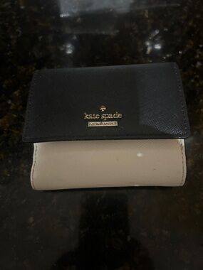 kate spade Black and Beige Foldable Wallet with Gold Logo